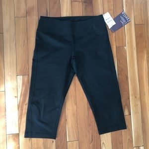 Zella Live In Capri Leggings